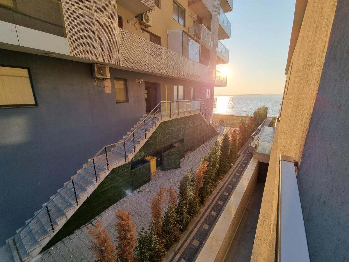 Breeze Studio Lägenhet Mamaia Exteriör bild